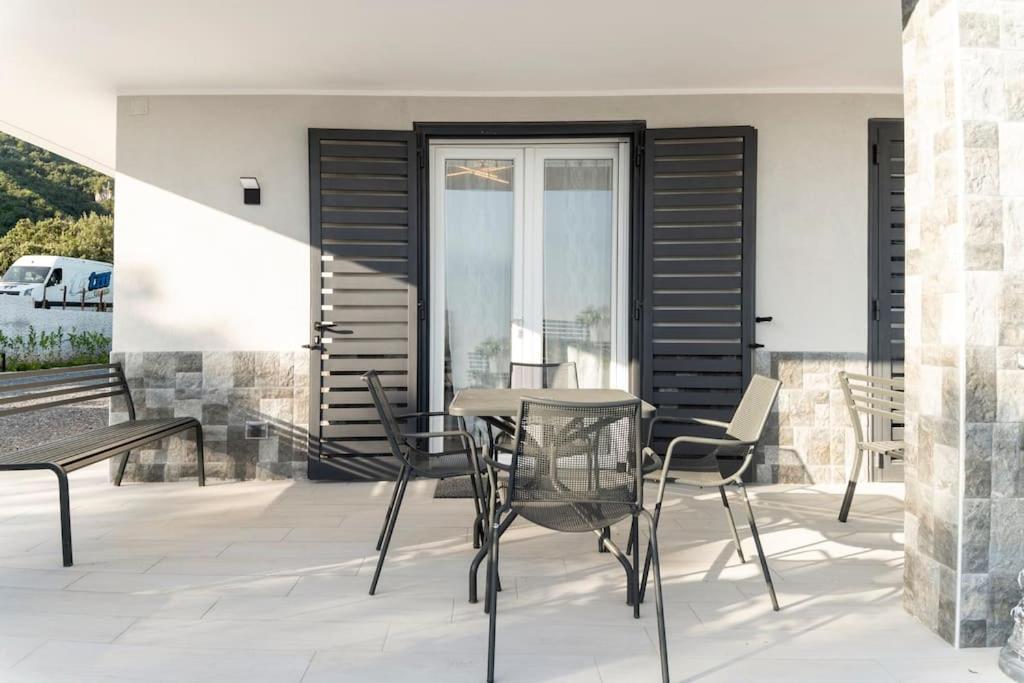 Appartamento Emma Con Piscina - Vista Mare"Tenuta Croce" Salerno Exterior photo